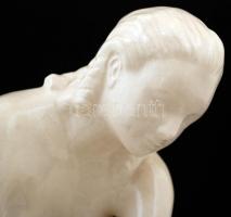 Kisfaludi Strobl Zsigmond (1884-1975): Fürdőző. Mázas kerámia, jelzett, apró mázhibákkal, m:32,5 cm