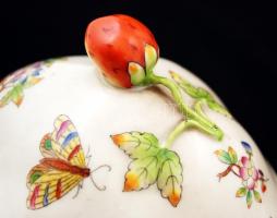 Herendi Viktória mintás bonbonier eperrel a tetején, kézzel festett, hibátlan, jelzett, 16x15 cm