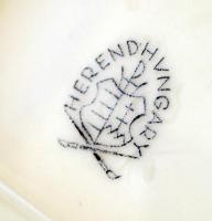 Herendi Viktória mintás bonbonier eperrel a tetején, kézzel festett, hibátlan, jelzett, 16x15 cm