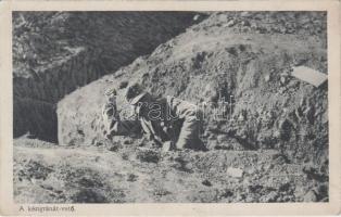 A kézigránát vető; Képes Újság pünkösdi ajándéka 21. sz. / WWI Hungarian military postcard, hand grenader (EK)