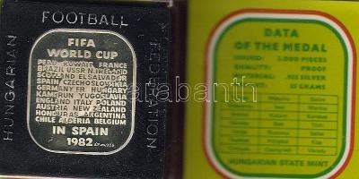 1982. "FIFA-Futball VB Spanyolország" Ag szögletes emlékérem 35g T:PP eredeti csomagolásba...