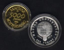 1992+1994. 200Ft Ag + 5000Ft Au 7,77g "Veszélyeztett állatvilág" pár díszdobozban, tanúsít...