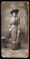 cca 1900-1910 Székely Aladár(1870-1940) felvétele egy hölgyről, keményhátú kabinetfotó, 21x11cm