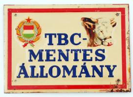 cca 1960 "TBC-mentes állomány" feliratú dombornyomott lemezzománc tábla (Lemezárugyár, Győr), lekopásokkal, 10×14 cm