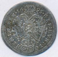 Csehország / Történelmi tartomány / Prága 1695GE 3kr Ag "I. Lipót" (1,43g) T:2,2- kis ü. Bohemia / Prague 1695GE 3 Kreuzer Ag "Leopold I" (1,43g) C:XF,VF small ding