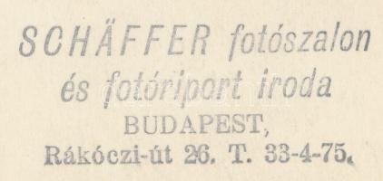 cca 1935 Társasági élet Budapesten, a bál szépei, Schäffer fotószalon helyszíni felvétele, 17x23 cm