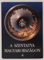 1991 A Szentatya Magyarországon. Rengeteg képpel illusztrált könyv. 120p.