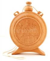 Népi motívumos, fából faragott kulacs, m: 28,5 cm + népies faragott fa keretes tükör, m: 32 cm