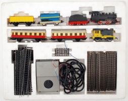 Piko Junior játékvasút, néhány sín hiányzik, nem próbáltuk ki, 39×48 cm