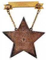 1949. "Kiváló Munkáért 1949" sorszámozott fém jelvény saját tokban T:2-