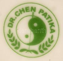 Kínai motívumos Chen Patika porcelán teás bögre tetővel és porcelán szűrővel, matricás, jelzett, hib...