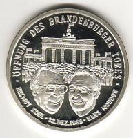 1989. "Brandenburgi kapu" Ag 8,5g tanúsítvánnyal T:PP