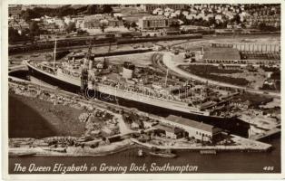 Southampton, Graving Dock, RMS Queen Elizabeth