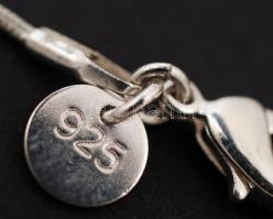 Ezüst(Ag) lánc mozaikos kagyló függővel, jelzett, 5 g /
silver necklace with pendant