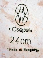 Zománcozott virágmintás fém mélytányér, Weiss Manfréd Csepel jelzéssel, lepattanásokkal, d: 24 cm