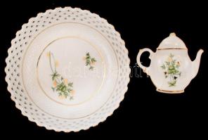 Hollóházi porcelán zöld virágmintás áttört kínálótál teafiltertartóval, matricás, hibátlan, jelzett, d: 20 cm