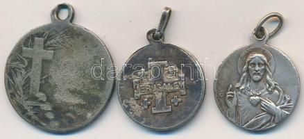 ~1920-1930. 3db klf fém vallási érem, közte "Szent Anna - Jeruzsálem" T:2,2- patina