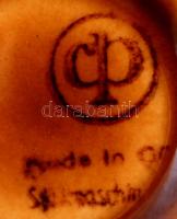 Vegyes kerámia tétel: 7 db bögre, jelzett, apró kopásnyomokkal, d: 8 cm + 4 db mázas kerámia  csésze...