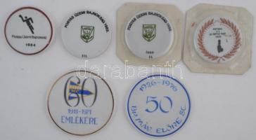 45db hollóházi porcelán sportérem és plakett, néhány szalaggal együtt T:vegyes