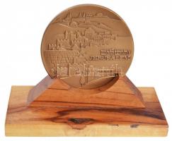 Izrael DN "Jeruzsálem" Br emlékérem fa tartóval eredeti tokban (59mm) T:1
Israel ND "...