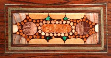 Féldrágakő berakásos szelence, fa-fém, 10×7 cm