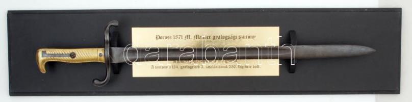 1871 Solingen M. Mauser porosz gyalogsági szurony, díszdobozban, leírással, szép állapotban /

1871 ...