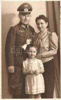 1940 Pilot with his family, Maria Hlawka photo