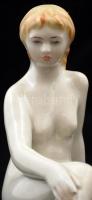 Zsolnay porcelán ülő női akt, kézzel festett, kis lepattanással, jelzett, m: 15 cm, h: 16 cm