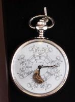 Óra gyűjtemény reprodukciók, falra akasztható díszdobozban (28x36cm),  15db