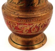 Gazdagon díszített indiai réz váza, m: 27,5 cm