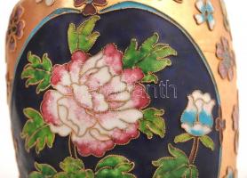 Gazdagon díszített kínai rekeszzománc váza, m: 22 cm