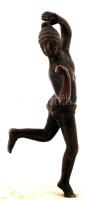 Fiatal táncos, antikizáló réz szobor, alabástrom talapzaton, jelzés nélkül, m: 12 cm