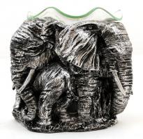 Műanyag elefántfejekkel díszített párologtató, üveg rátéttel, m: 13,5 cm