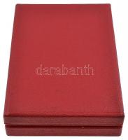 1957. "KISZ Hűség a Néphez Hűség a Párthoz" zománcozott kitüntetés mellszalaggal és miniat...