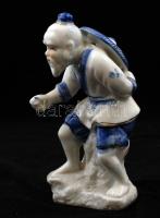 Kínai férfi, porcelán figura, kézzel festett, hibátlan, jelzés nélkül, m: 17 cm