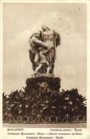 Budapest V. Szabadság tér, Irredenta szoborcsoport; Észak, Nyugat, Kelet - 3 db régi képeslap / 3 ol...