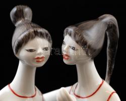 Hollóházi népviseletes lányok, kézzel festett, hibátlan, jelzett, m: 24 cm