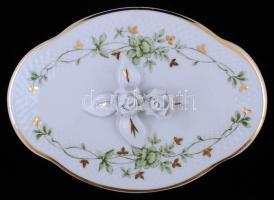 Hollóházi Erika mintás porcelán bonbonier, matricás, hibátlan, jelzett, 16x8x11cm /
Chinaware bonbon...