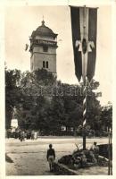 Rozsnyó, Országzászló, Rákóczi őrtorony, Kossuth szobor / flag, tower, statue