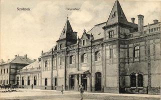 Szolnok, pályaudvar, vasútállomás; Özv. Lőrinczy Gyuláné, állomás-tőzsde kiadása