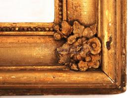 Antik, virágmotívumokkal díszített aranyozott fa keret, belső méret: 34,5×27,5 cm, külső méret: 53,5...
