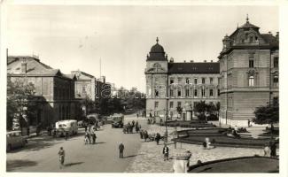 Győr, pályaudvar, vasútállomás, autóbuszok