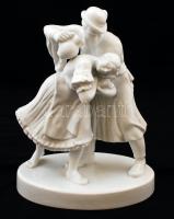 Herendi Locsolkodás, fehér mázas porcelán figurapár, jelzett, alján mázrepedéssel, m: 26 cm