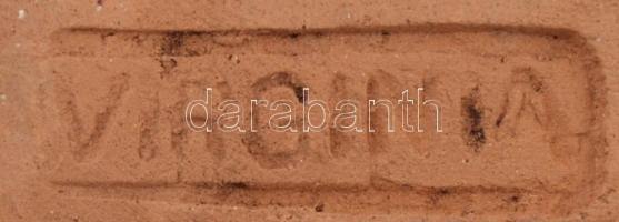 Virginia cserép figura, jelzett, 2db, kopottas, 12cm