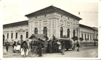 Szenttamás, községháza, bevonulás / town hall,  entry of the Hungarian troops (small tear)