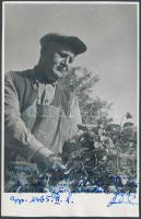 1964 Tiszavölgyi József: Badár Balázs mezőtúri fazekas mester portréja, hátoldalán levél a szerzőtől, 14x9 cm