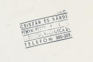 cca Székely Mihály (1901-1963) operaénekes öltöző szobájában, Csiszár és Sárdi felvétele, feliratozo...