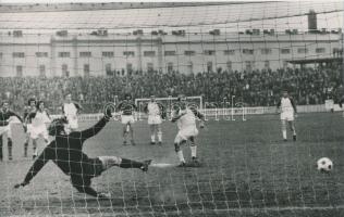 1972-1973 Öt mérkőzés, öt remek gól, 5 db feliratozott sportfotó, 16x23 cm