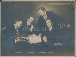 cca 1920 Wiener Konzertvereins-Quartett, fotó, feliratozva, 15×20 cm