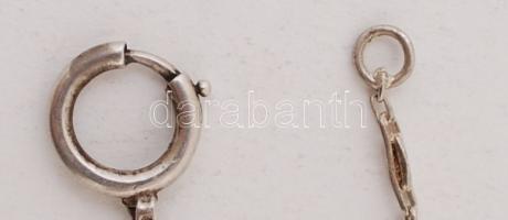 Ezüst (Ag.) nyaklánc, jelzett, h: 37,5 cm, nettó 5,5 gr /

Silver (Ag.) necklace, signed, l: 37,5 cm...